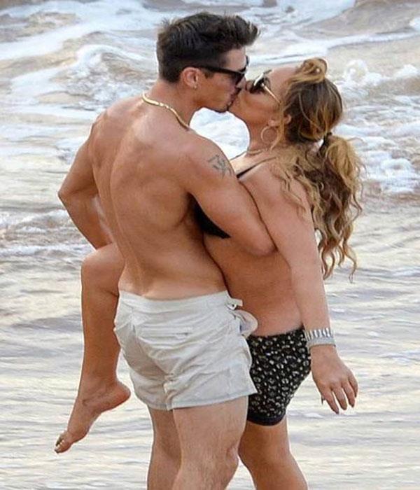 2016_12image_13_57_413733485mariah-carey3_14808480-ll