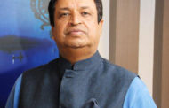 अर्बपति विनोद चौधरीको अत्याचारः दशैंमा समेत तलव पाएनन मजदुरले