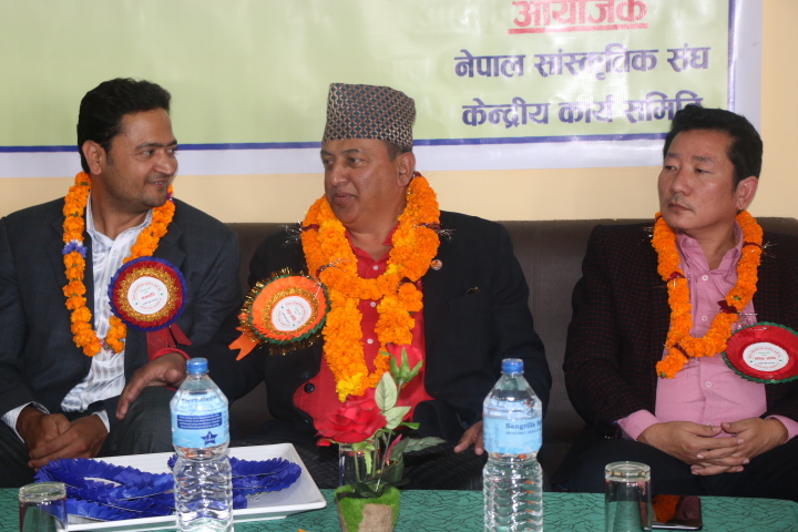 nepal loktantrik (2)
