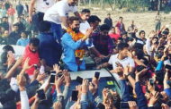 मनवीरलाई लिन पुगे १५ सय गाडी, हेर्नुस् गाउँमा यसरी गरियो स्वागत