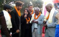 केकीले लिइन् हजारको नोटमा लालबाबुको अटोग्राफ