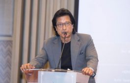 जापानमा पुस्तक संवाद गर्दै राजेश हमाल