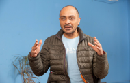 स्क्रिप्टका कारण प्रेमामा जोडिएका विवेक